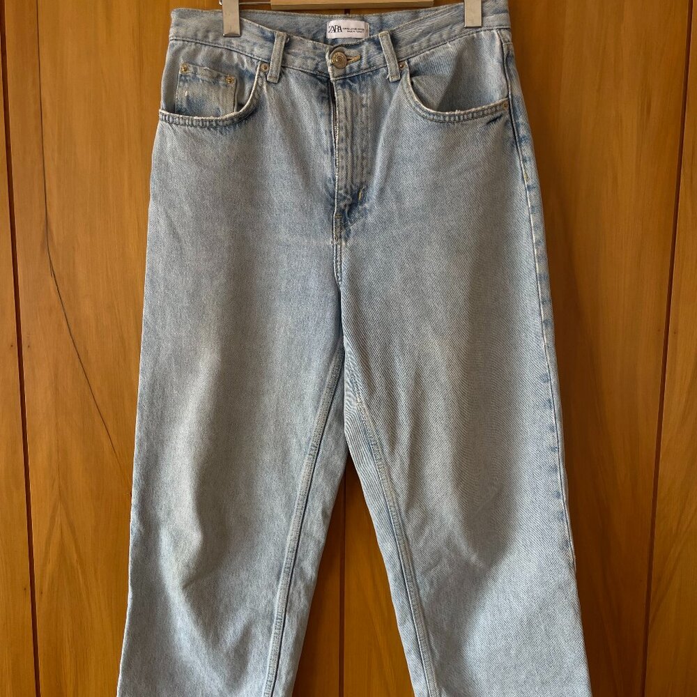 Zara High Waisted Baggy Denim Size 8